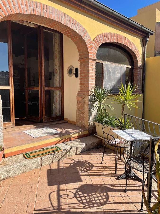 Aventina Holiday Home Burcei Eksteriør bilde